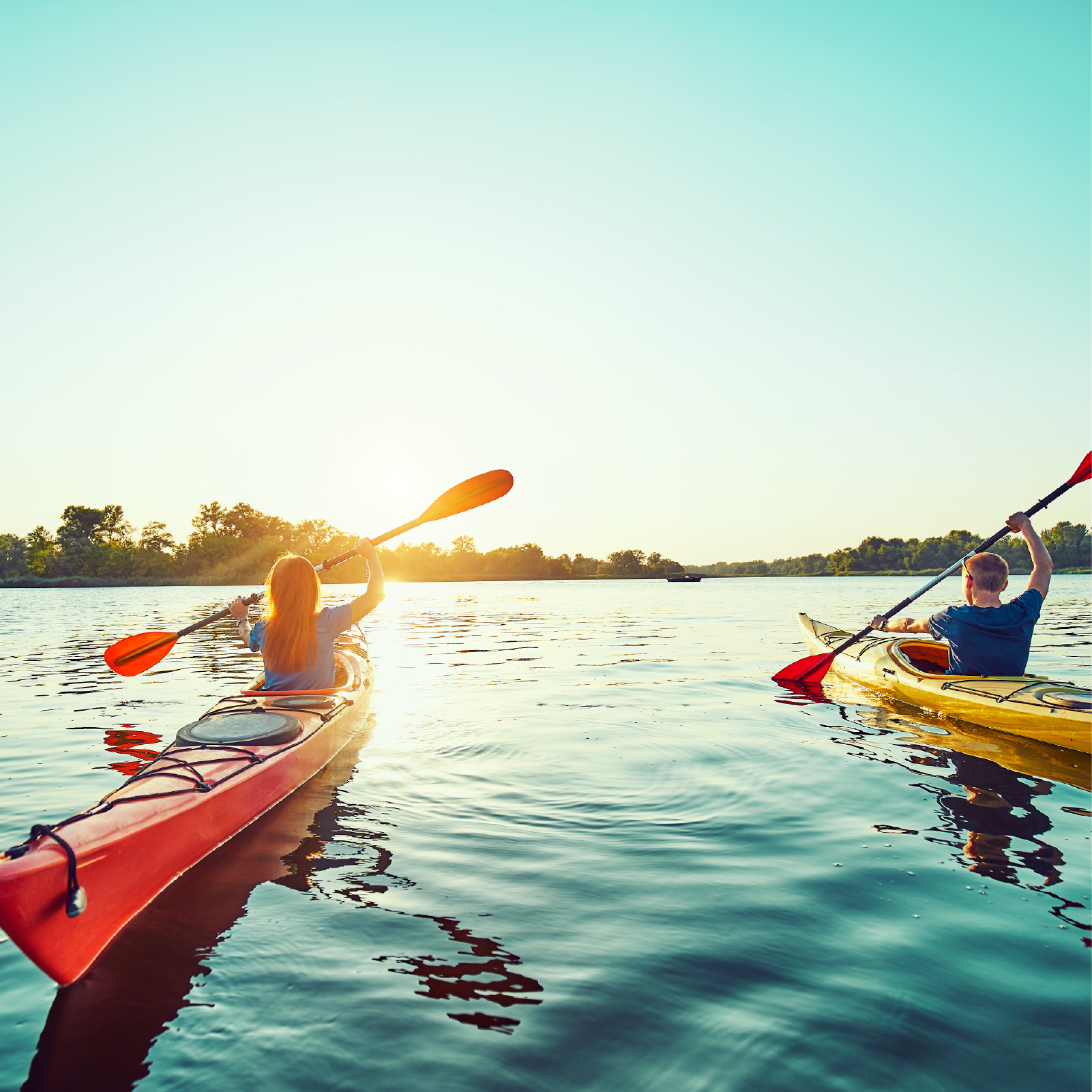 Kayak en lago navegable
